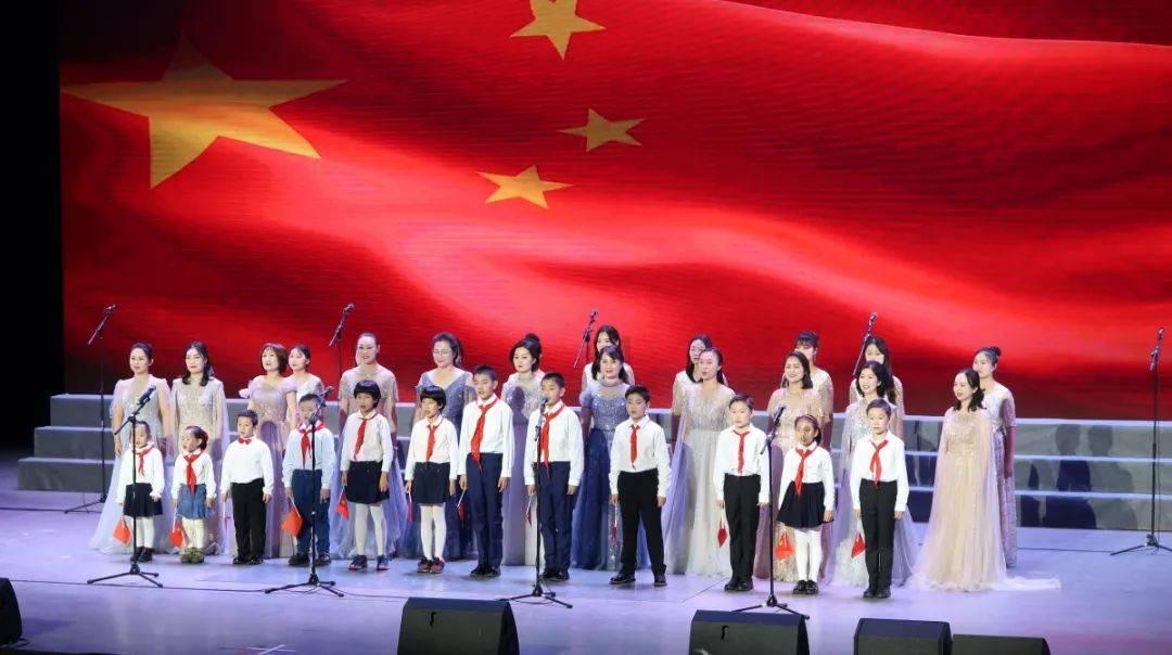 如何在职场中生存？游戏画面