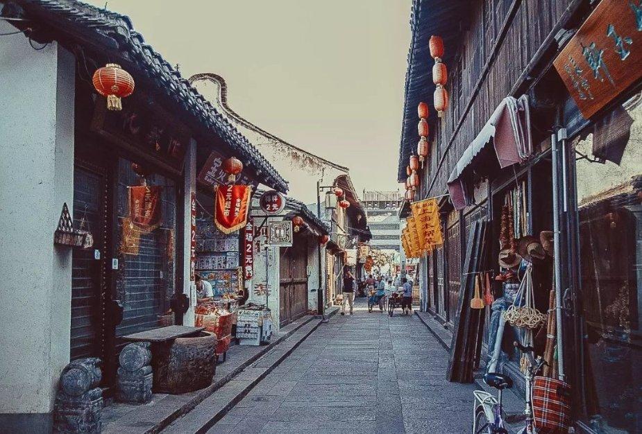 炖鸡肉的正确做法是什么？需要先焯水吗？游戏画面